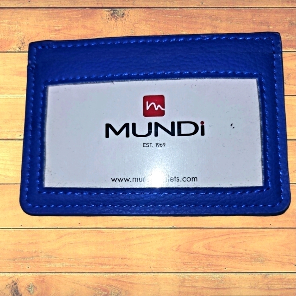MUNDI ID HOLDER